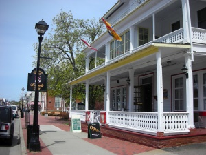 the Kennedy Inn in downtown Water Street | St. Andrews-by-the-Sea